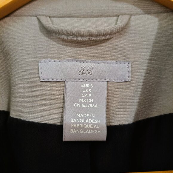 H&M Women Lined Blazer  Collar Jacket Long Sleeve Size S Color Tan - Picture 3 of 12